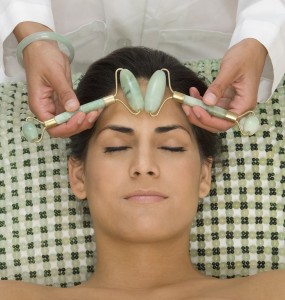 Jade Facial Roller Massage Enhancement